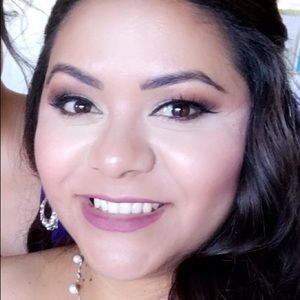 Meet your Posher, Rocio